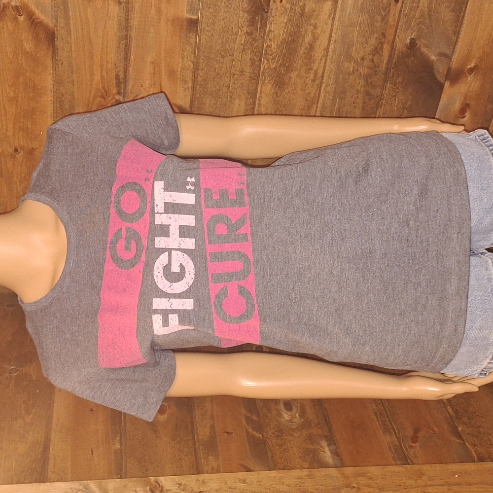 Under Armour tee shirt size small